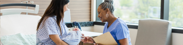 maman et bébé à l'hôpital